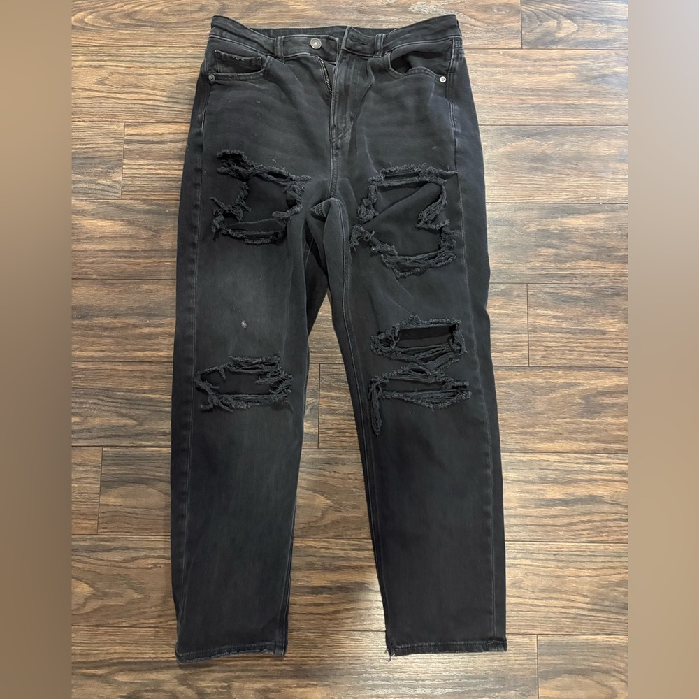 American Eagle Women's Black Distressed Mom Jeans